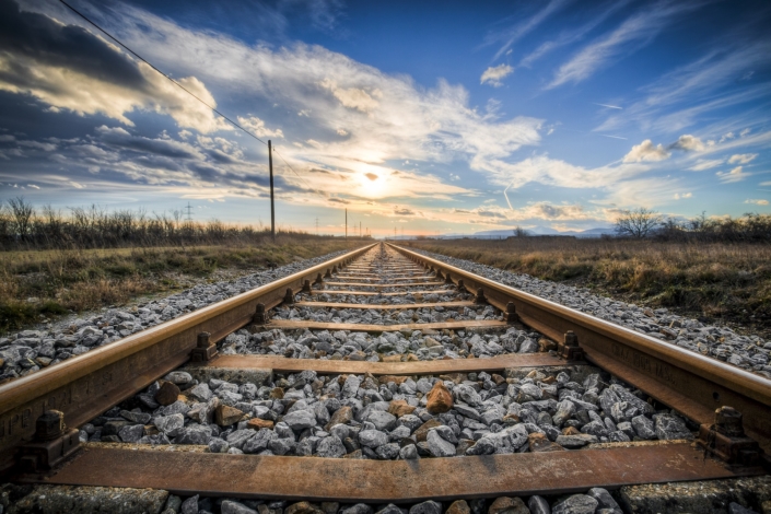 Image par Martin Winkler de Pixabay _gleise-1555348_1920 Image par Martin Winkler de Pixabay