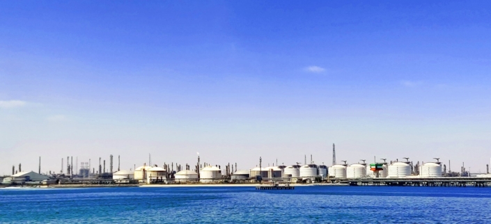 oil-storage-tank-5015840_1280